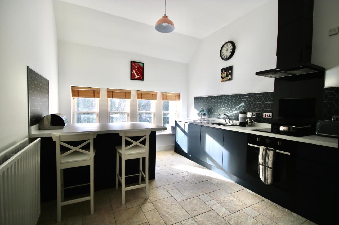 Serviced Accommodation Moray - Lesmurdie House 埃尔金 外观 照片