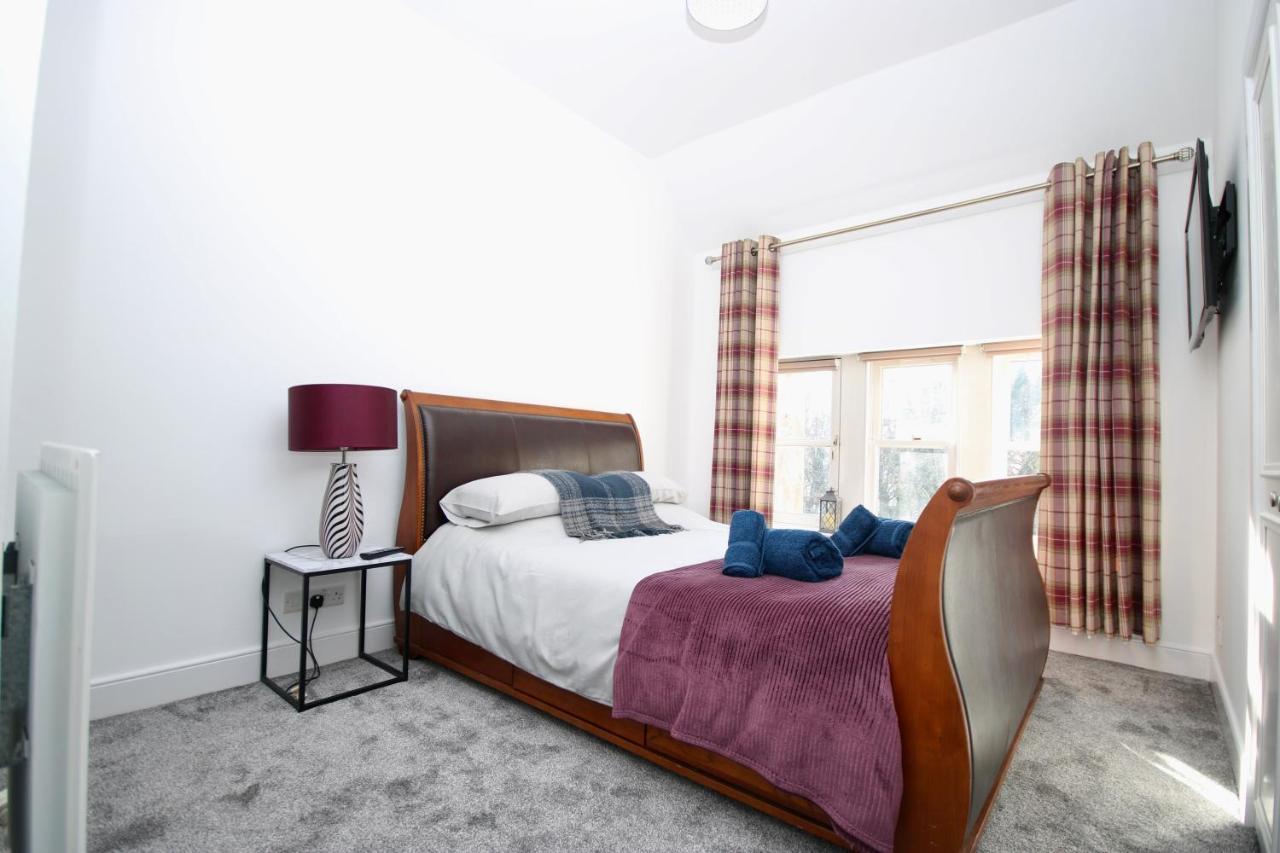 Serviced Accommodation Moray - Lesmurdie House 埃尔金 外观 照片